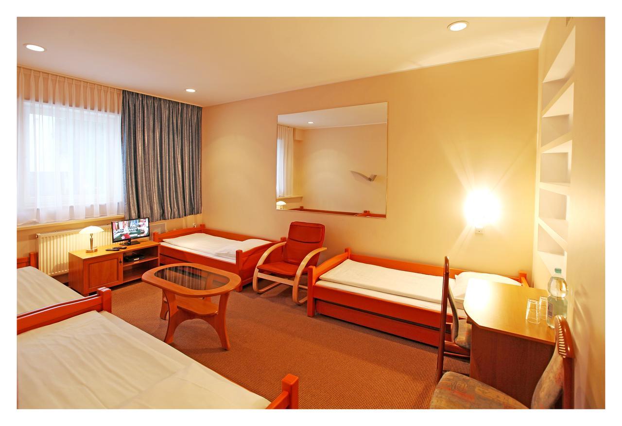 Panorama Bh Hotell Siedlce Eksteriør bilde